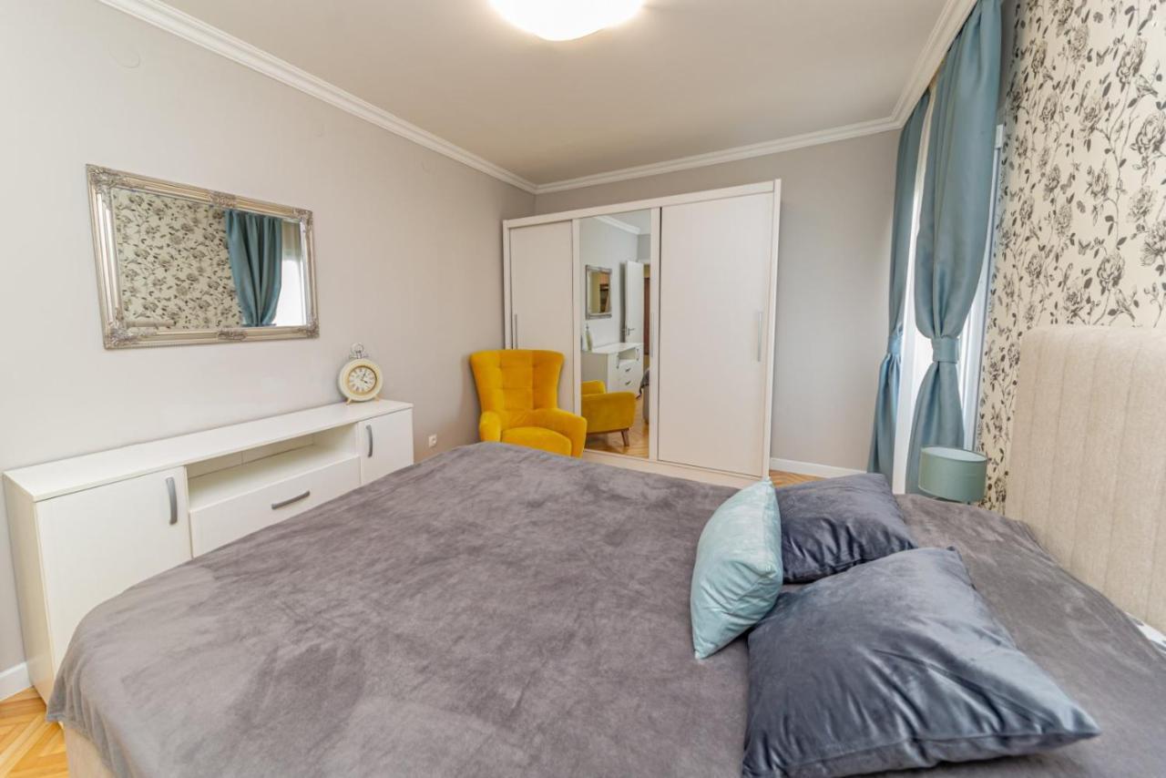 City Center De Lux Apartment Бар Екстер'єр фото